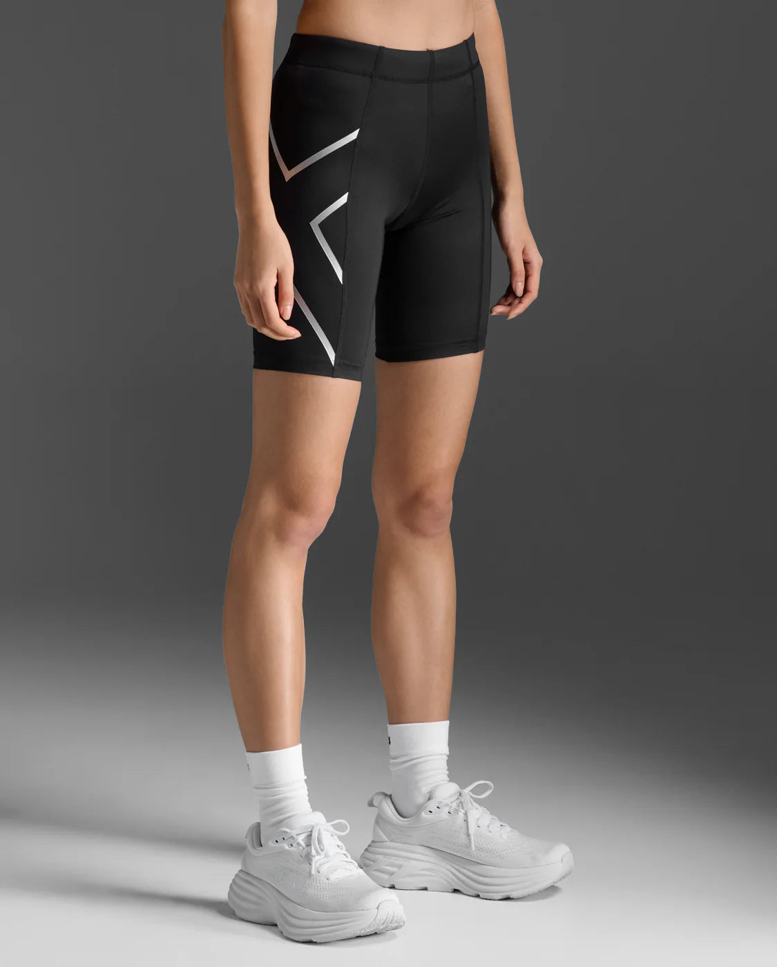 2XU Aero Mid-Rise Comp 6" Shorts